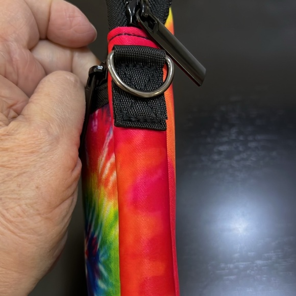 HAUTE SHORE TIE DYE NEOPRENE PHONE ADJUSTABLE CROSSBODY BAG - Picture 6 of 8